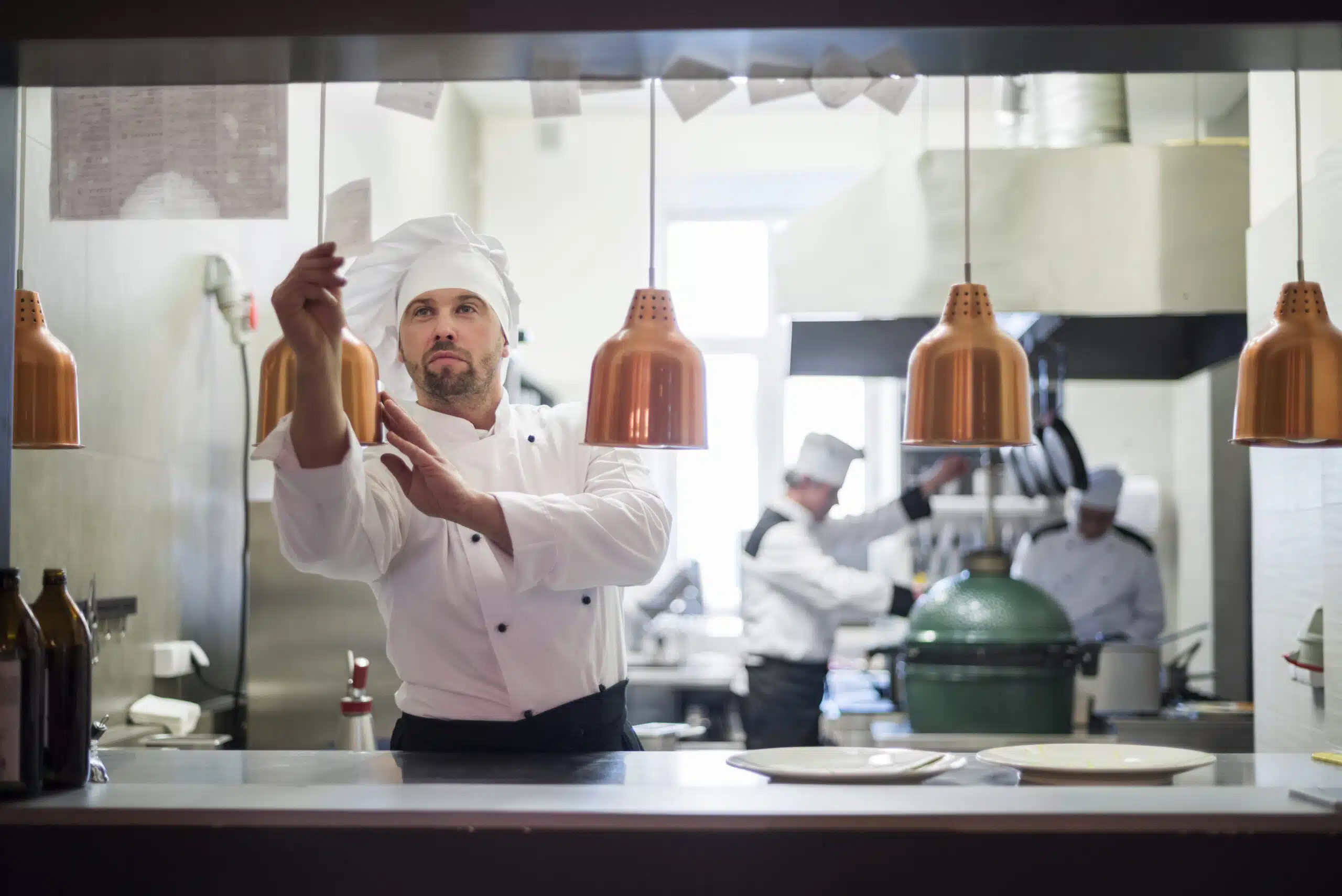 Horeca Hut | UAE Kitchen Equipment Safety Standards: What Restaurants Must Know (2025 Guide)