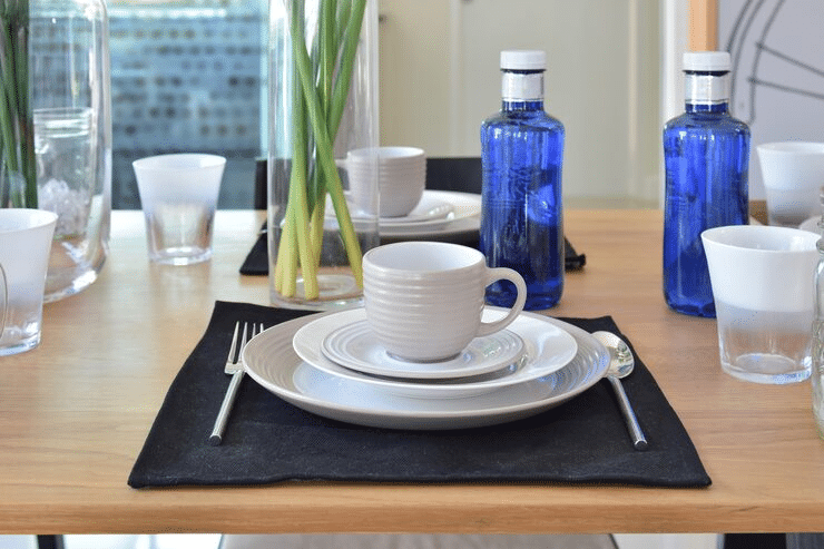 tableware for cafes