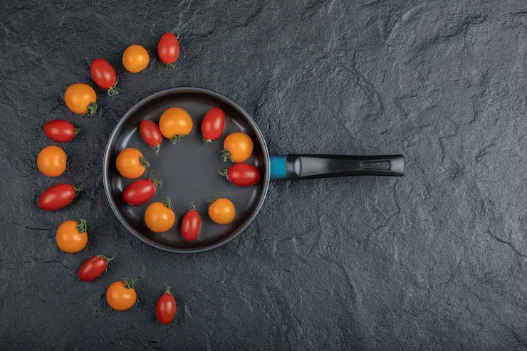 Horeca Hut | How to Choose the Best Cookware for Cafe Kitchens Best Cookware for Cafe Kitchens