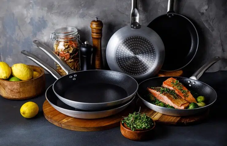 Horeca Hut | How to Choose the Best Cookware for Cafe Kitchens Best Cookware for Cafe Kitchens